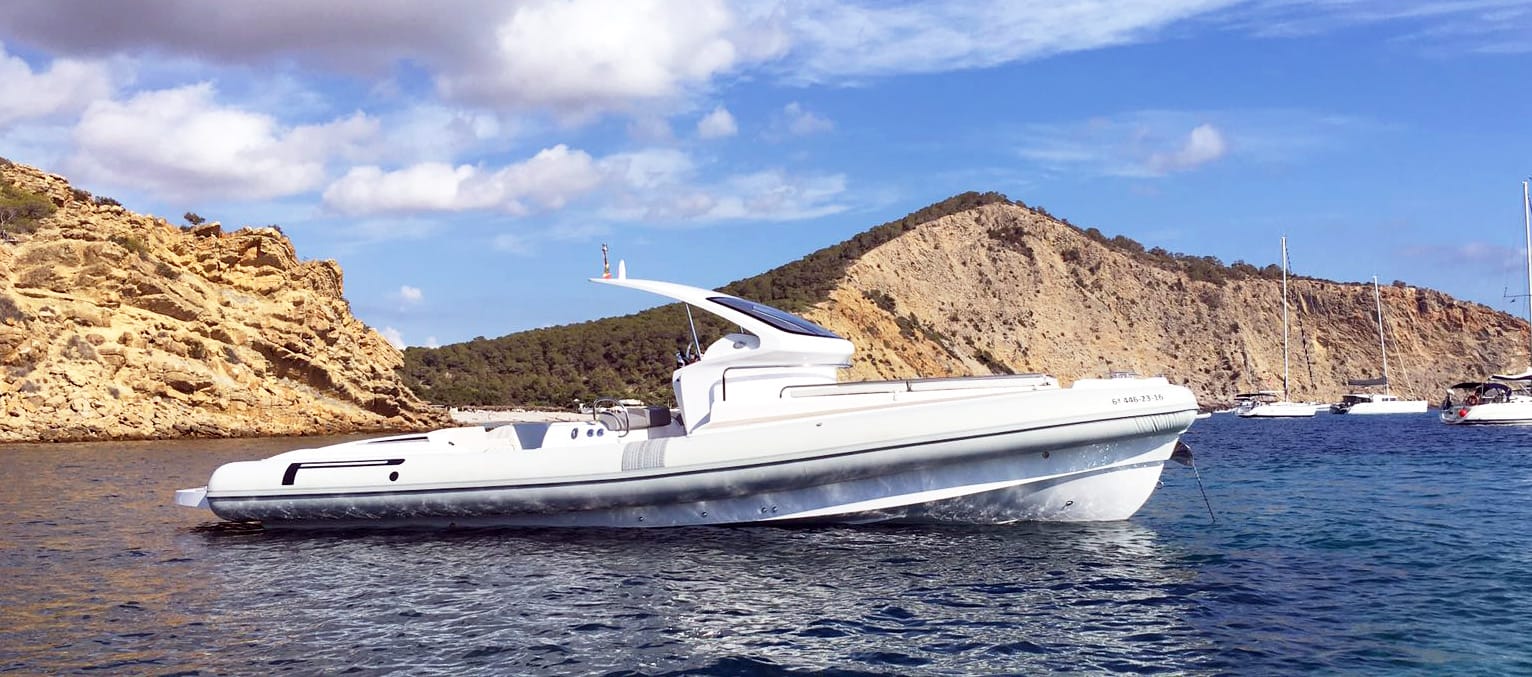 boat-rental-in-ibiza-pirelli-pzero-01