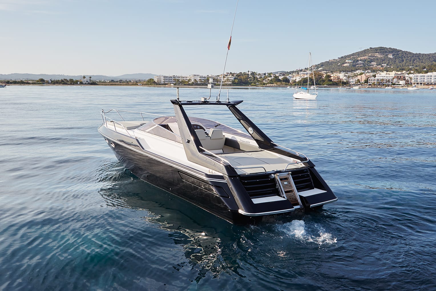 boat-rental-in-ibiza-sunseeker-tomahawk-37-05