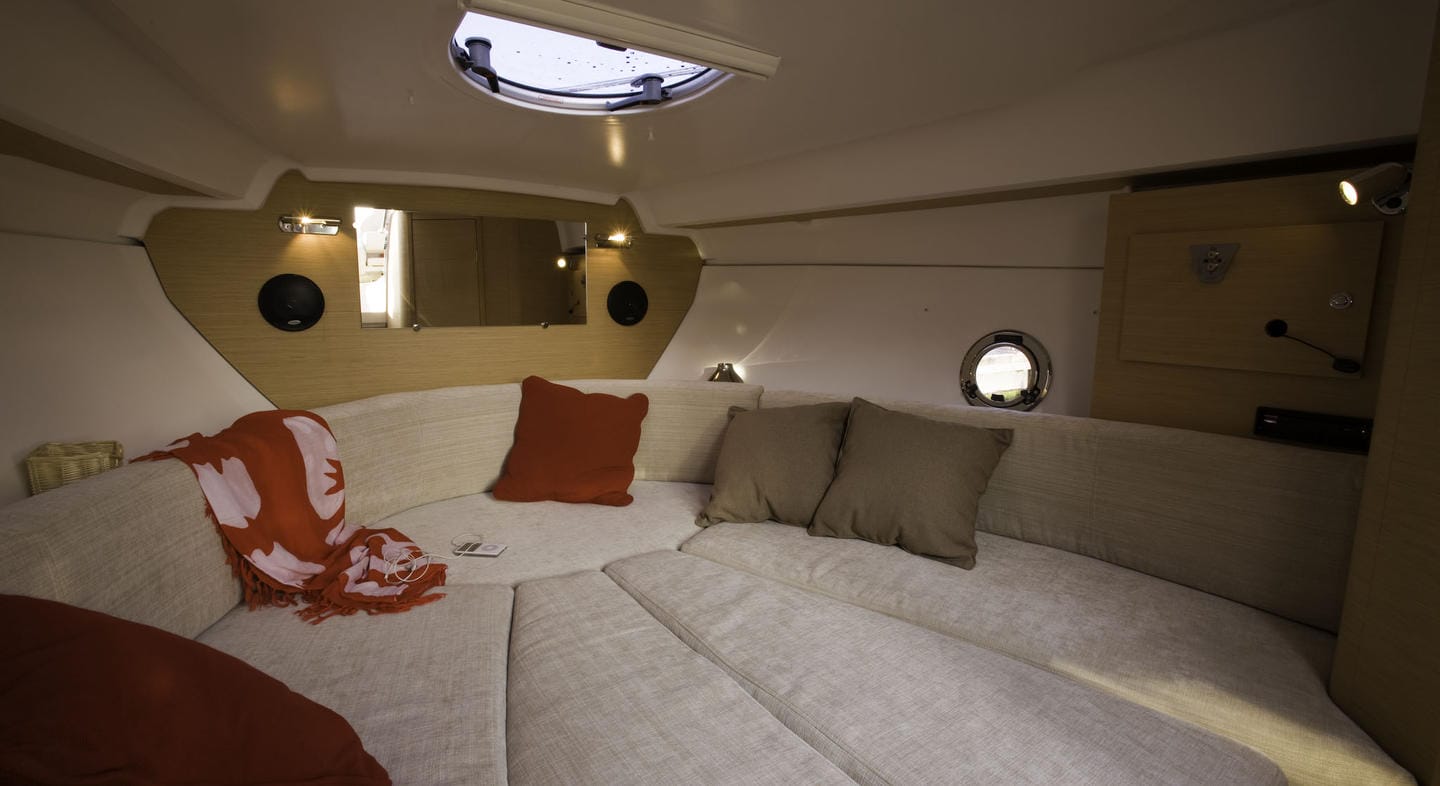 yacht-rental-in-ibiza-benatau-montecarlo-27-05