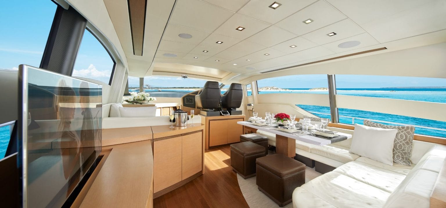 yacht-rental-in-ibiza-pershing-72-08