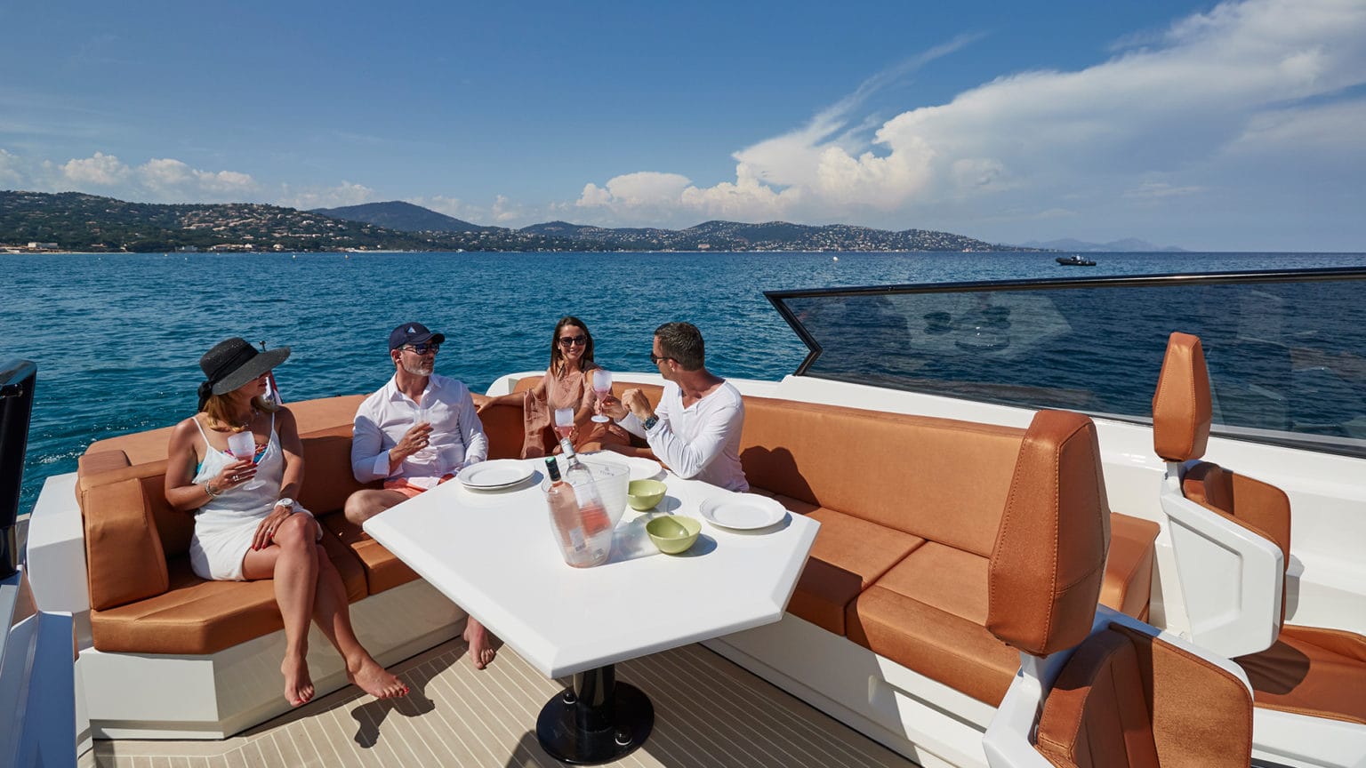 yacht-rental-in-ibiza-vanquish-48-05