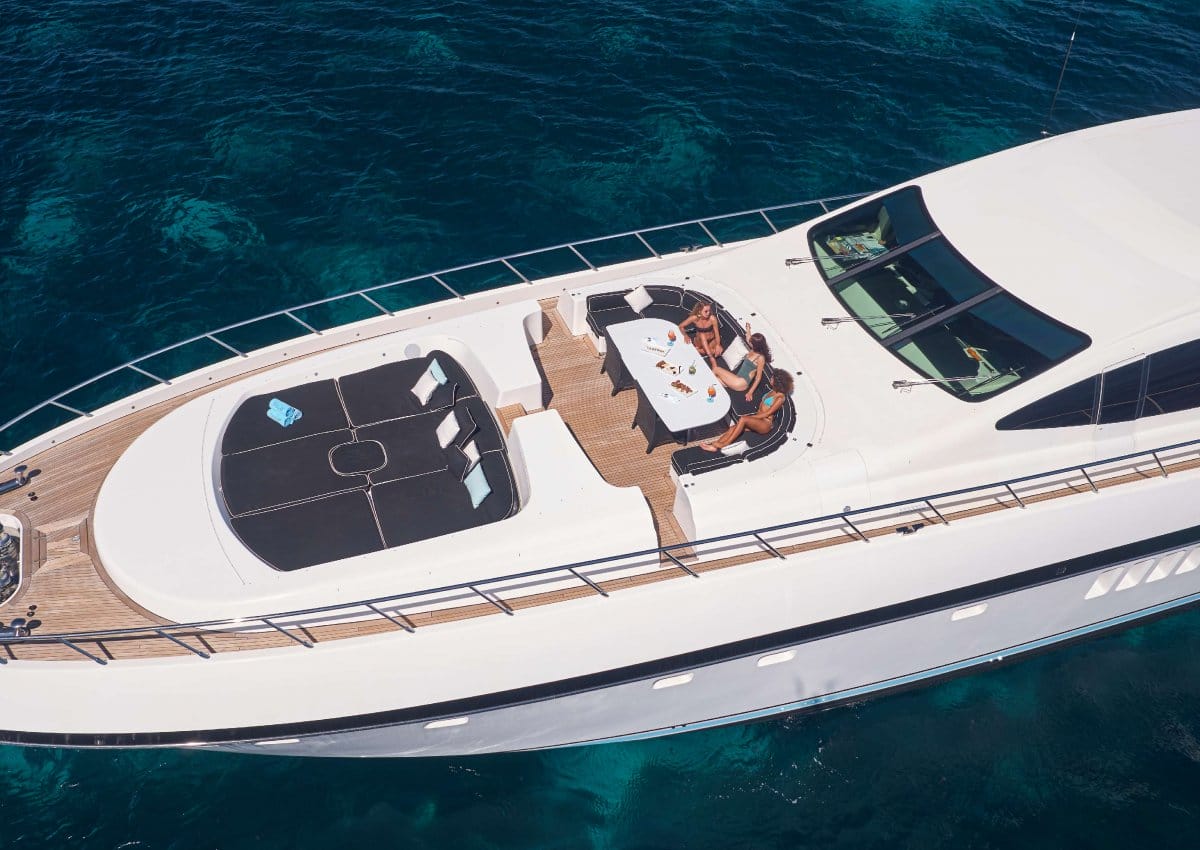 yacth-ib-ibiza-mangusta-130-02