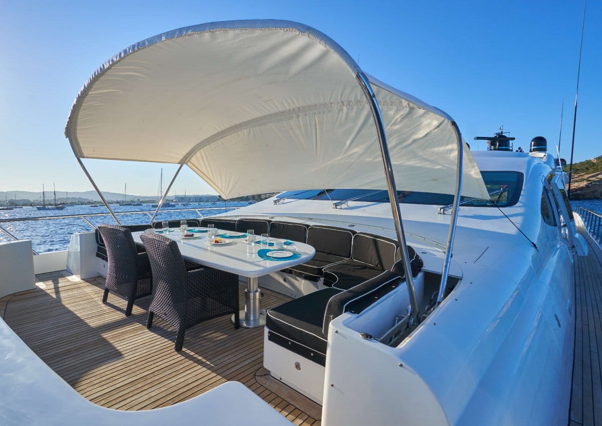 yacth-ib-ibiza-mangusta-130-03