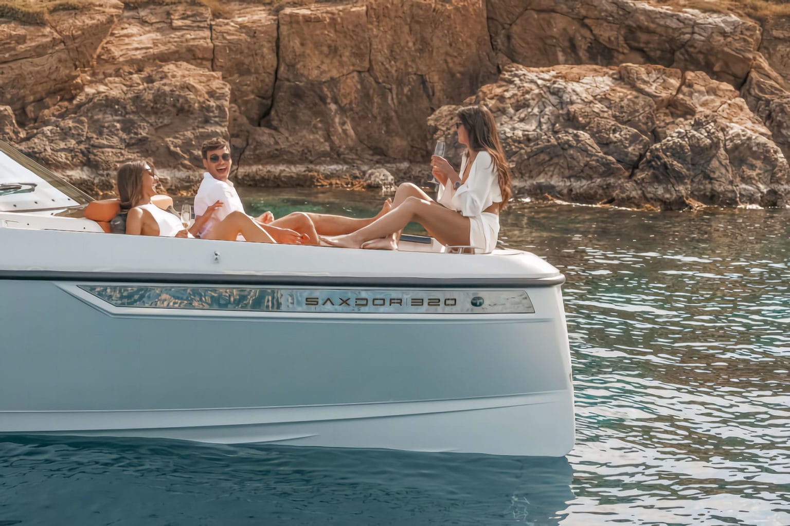 boat-rental-in-ibiza-saxdor-320-03