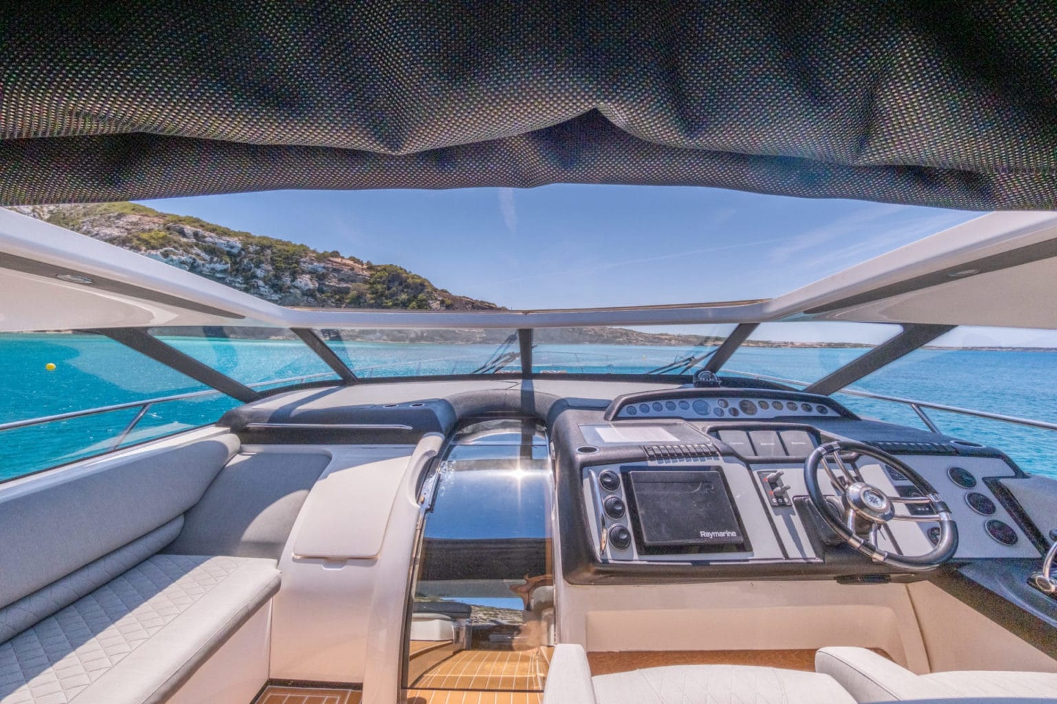 yacht-rental-ibiza-princess-v58-04