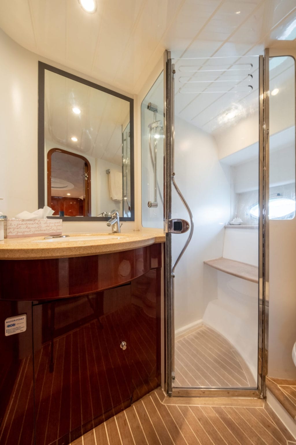 yacht-rental-ibiza-princess-v58-05