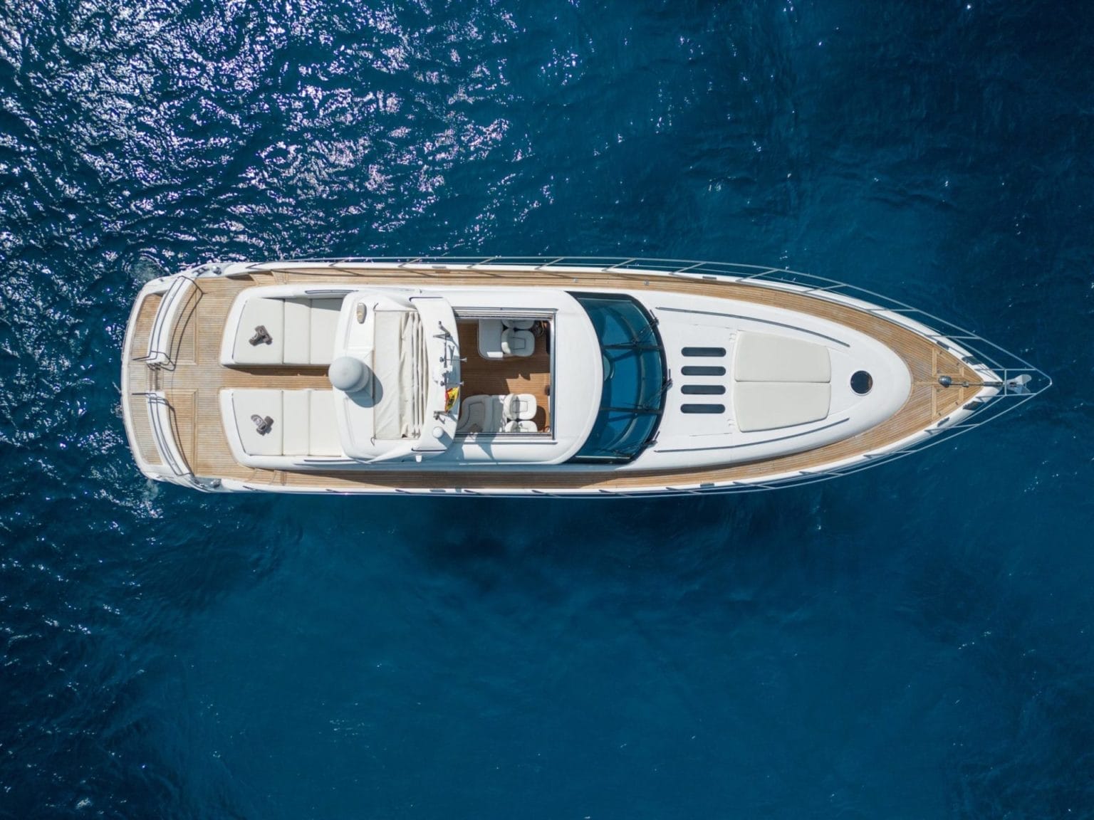 yacht-rental-ibiza-princess-v65-08