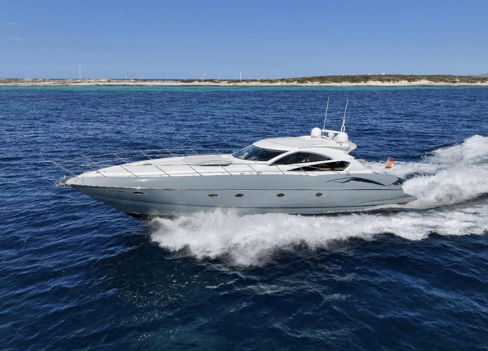 yacht-rental-ibiza-sunseeker-predator-68-02