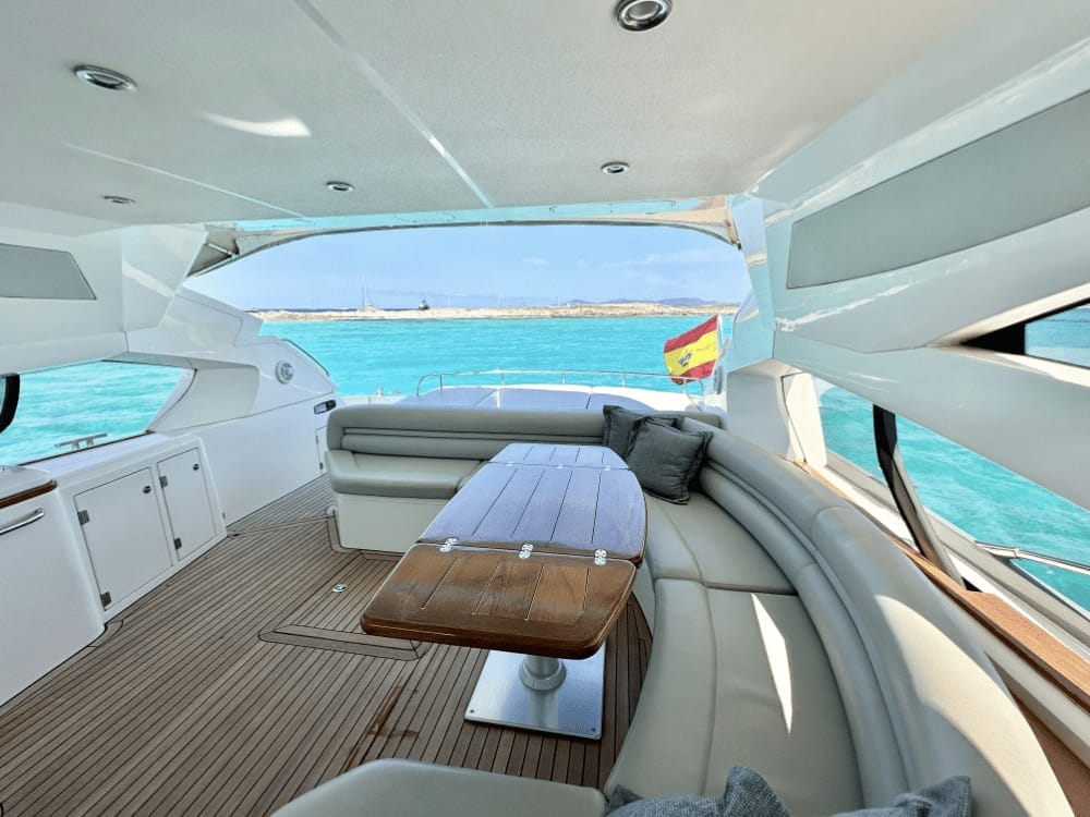 yacht-rental-ibiza-sunseeker-predator-68-06
